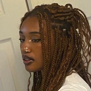 Meet your Posher, Kennedycimone